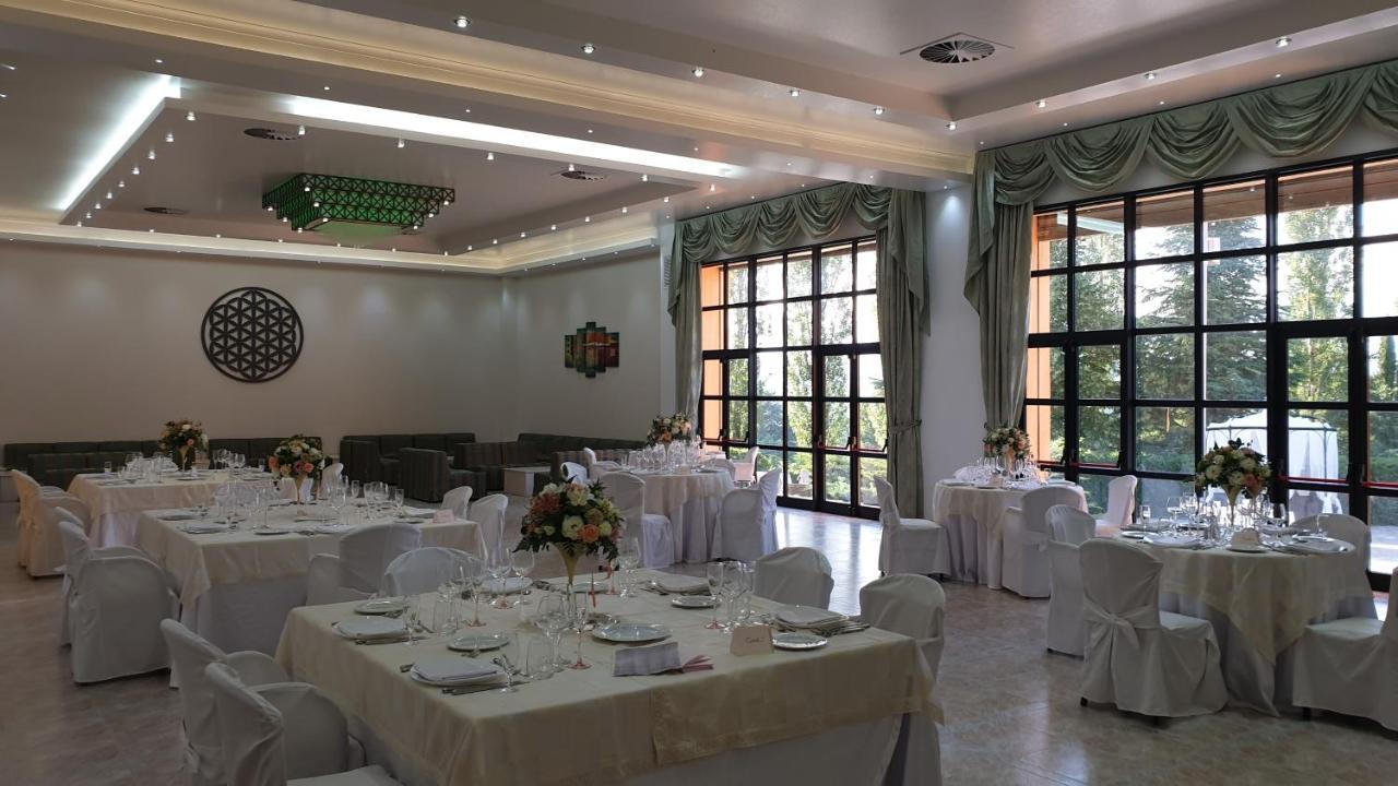 Palahotel Vallenoce Decollatura Екстериор снимка