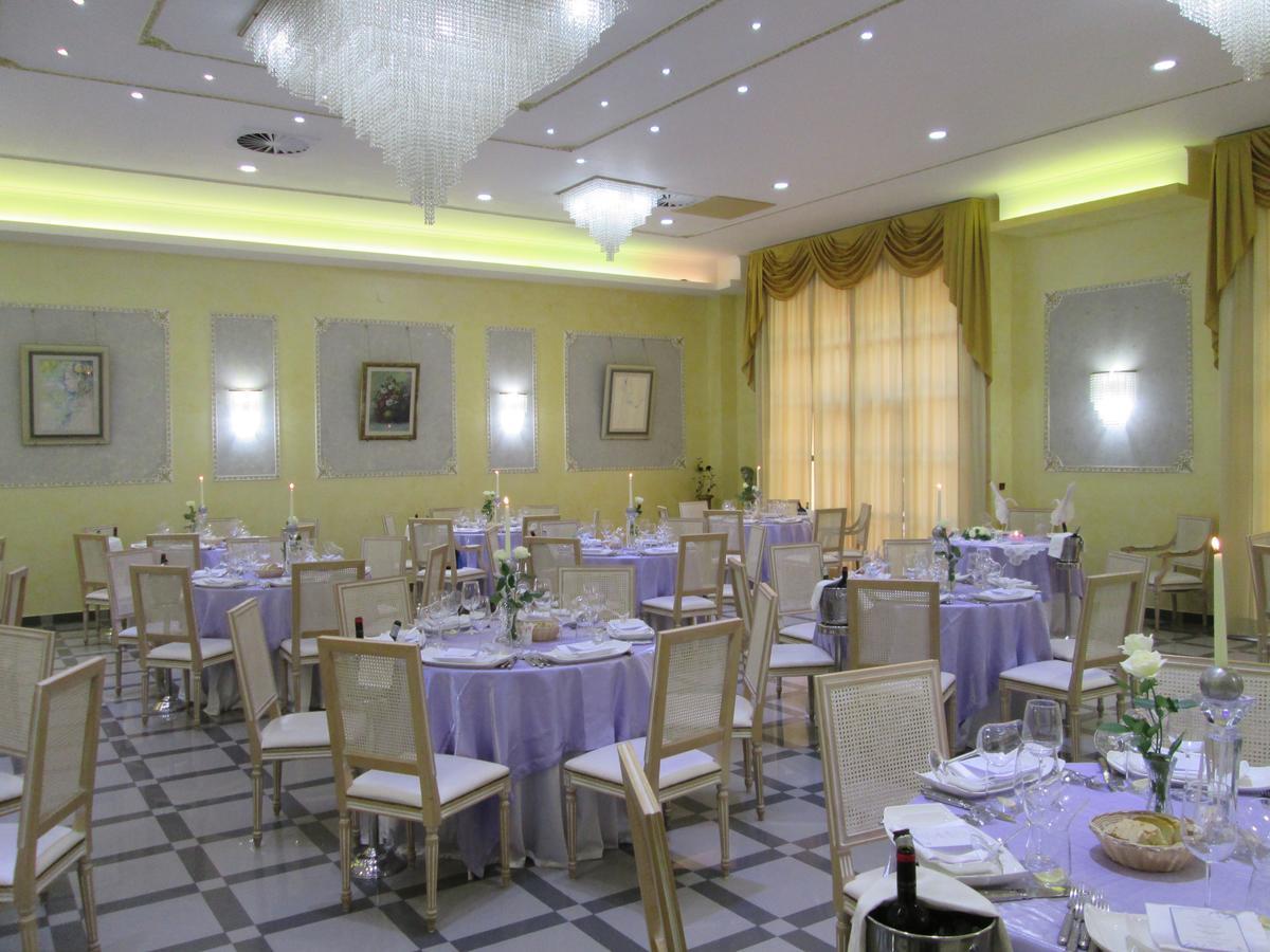 Palahotel Vallenoce Decollatura Екстериор снимка